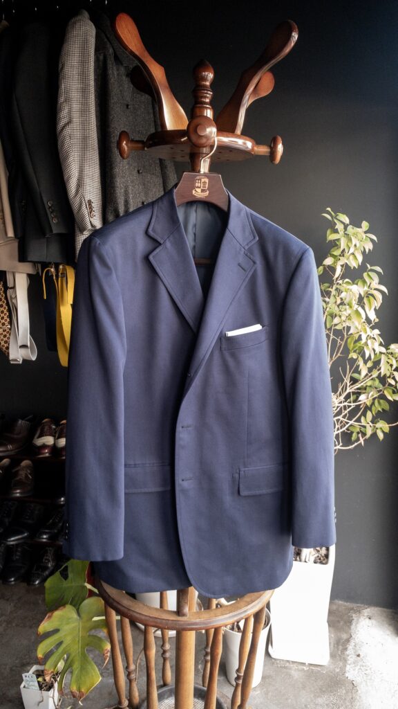 ブリスベン・モス　シェイクスピア　ネイビージャケット