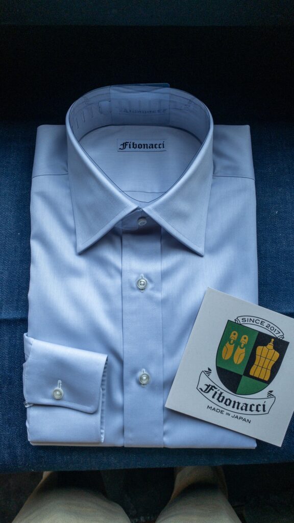 ライトグレー　オーダーシャツ