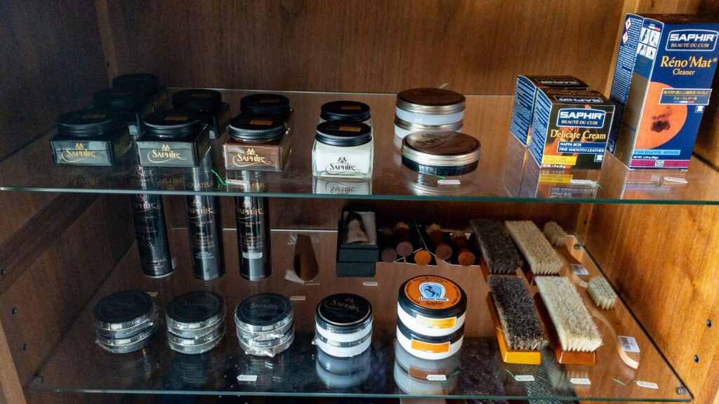 墨田区　シューケア　サフィール