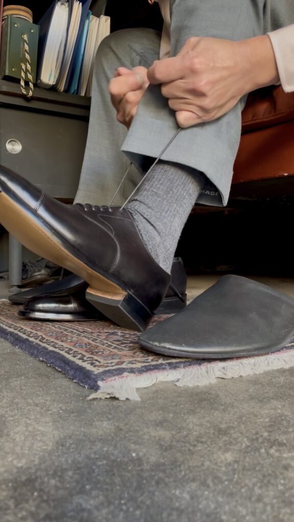 革靴の履き方