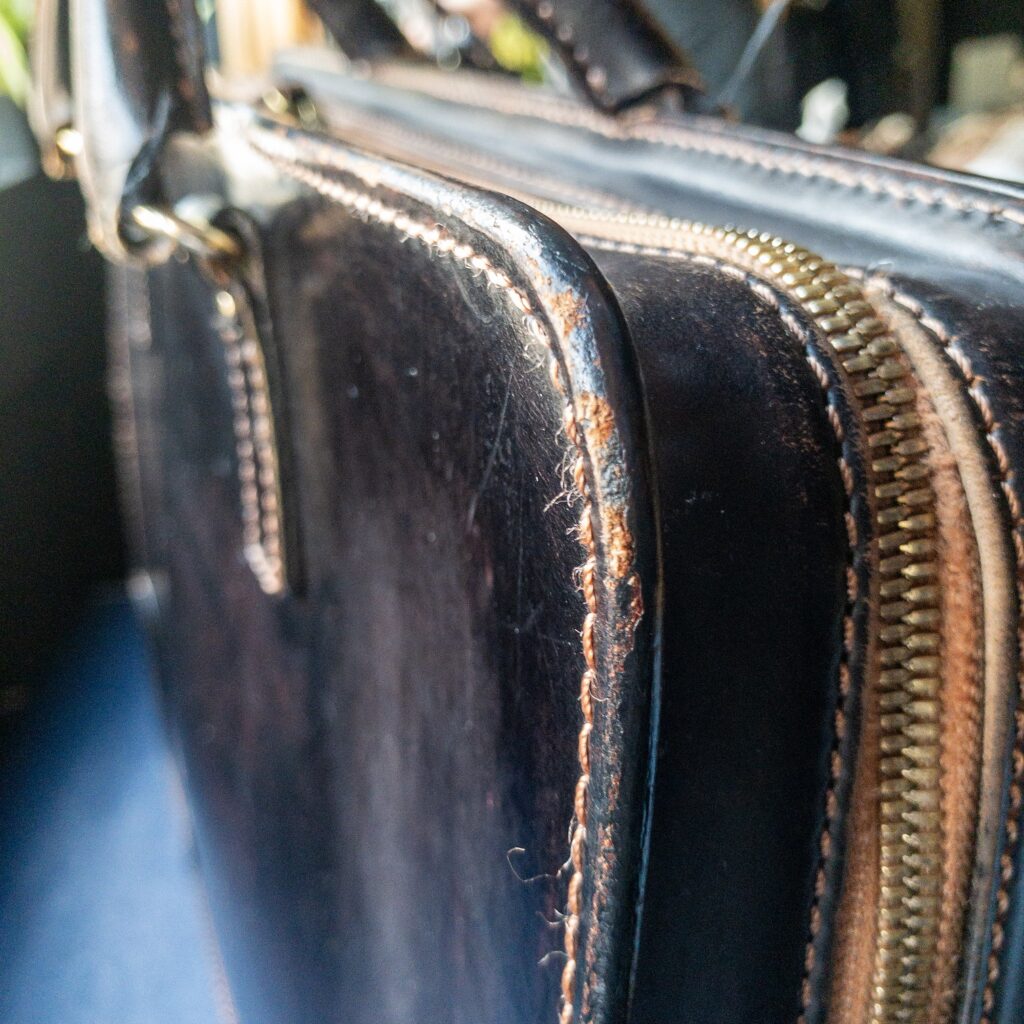 Bag Edge Paint Repair