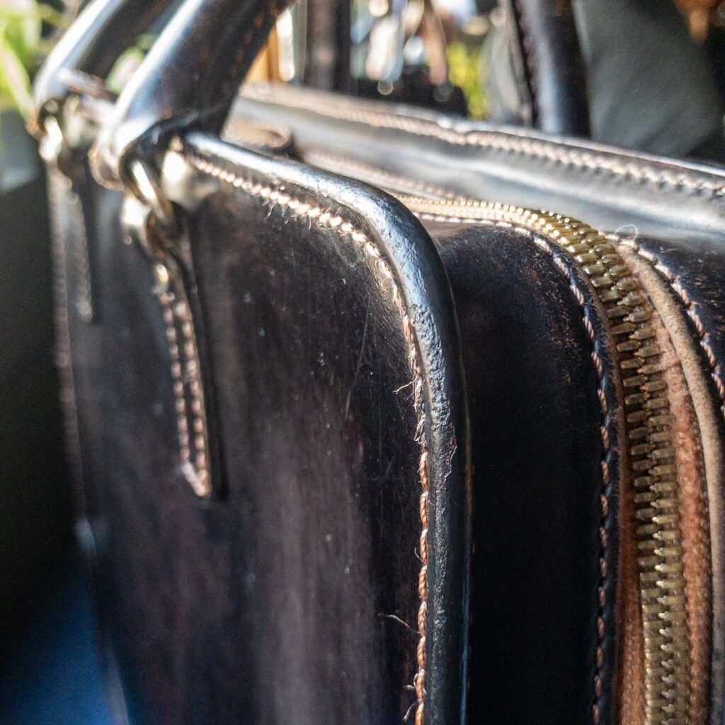 Bag Edge Paint Repair