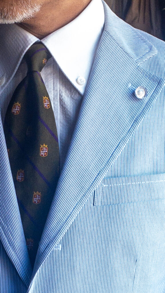 シアサッカーのシャツ コードレーンのスーツ